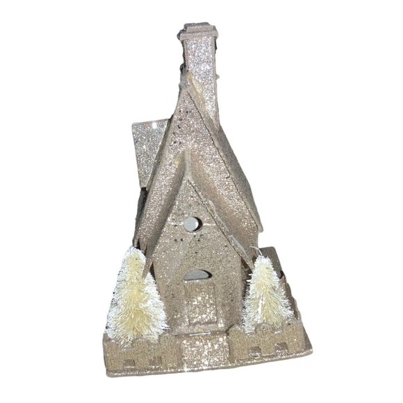 Christmas Village Lighted Cardboard House Battery Operated - Picture 1 of 11